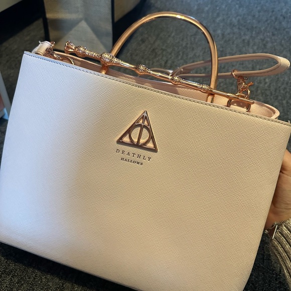 Loungefly Harry Potter Deathly Hollows Elder Wand Handbag. Great Condition - Picture 3 of 6